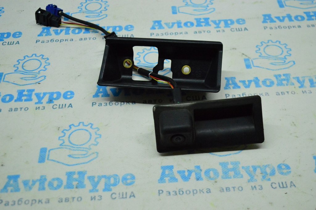 Камера заднего вида VW Jetta 15-18 USA с ручкой открытия багажника