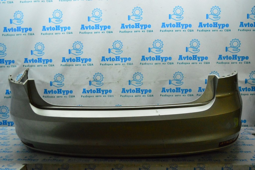 Бампер задний голый VW Jetta 15-18 USA (03) золотистый