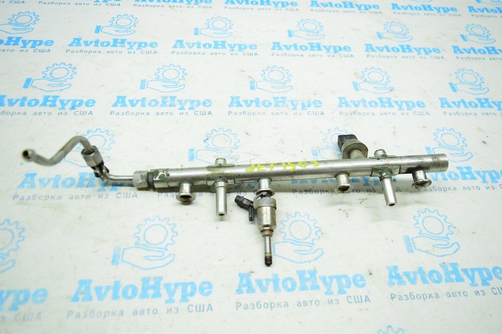 Топливная рейка VW Jetta 11-18 USA 1.8T