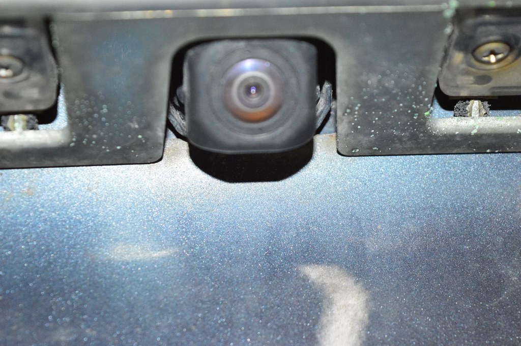 Камера заднего вида Toyota Sequoia 2008-2022