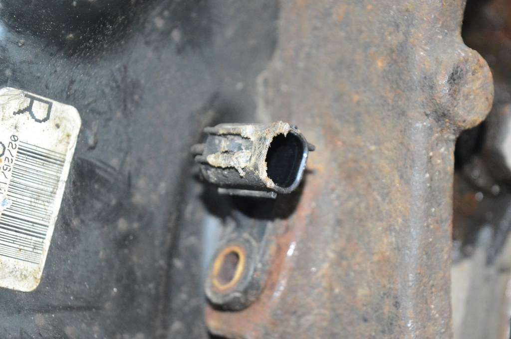 Датчик ABS зад прав Toyota Sequoia 2008-2022