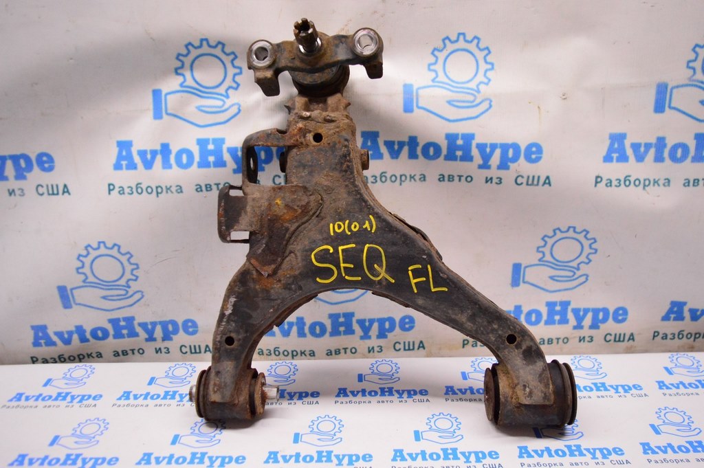 Рычаг нижний перед лев Toyota Sequoia 2008-2022 (01) с шаровой