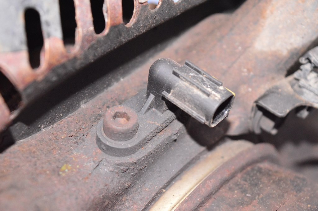 Датчик ABS перед прав Toyota Sequoia 2008-2022