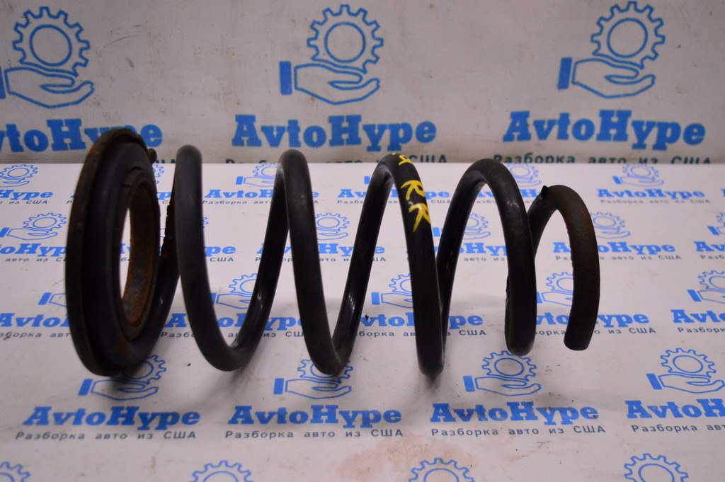 Пружина зад прав Toyota Sequoia 2008-2022 AWD (01)