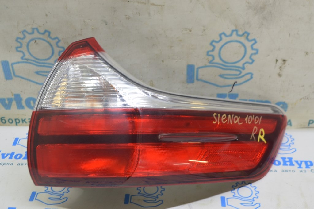 Фонарь внешний (крыло) правый Toyota Sienna 15-19 (01) Реал М. трещина
