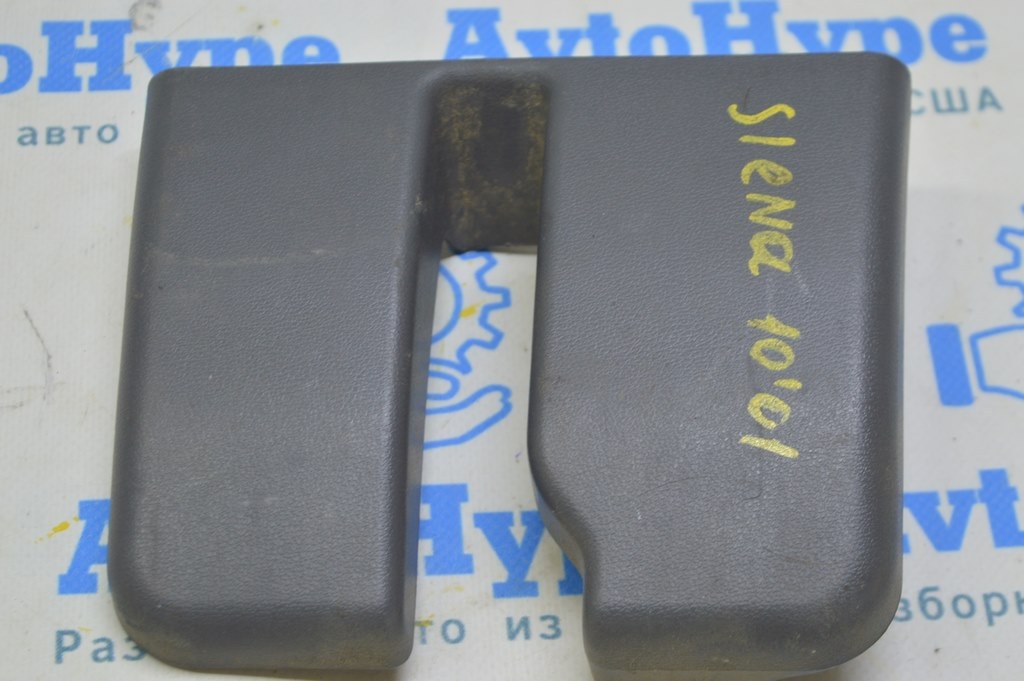 Накладка 3 ряда сидений правая Toyota Sienna 15-20 серая (01) Реал М