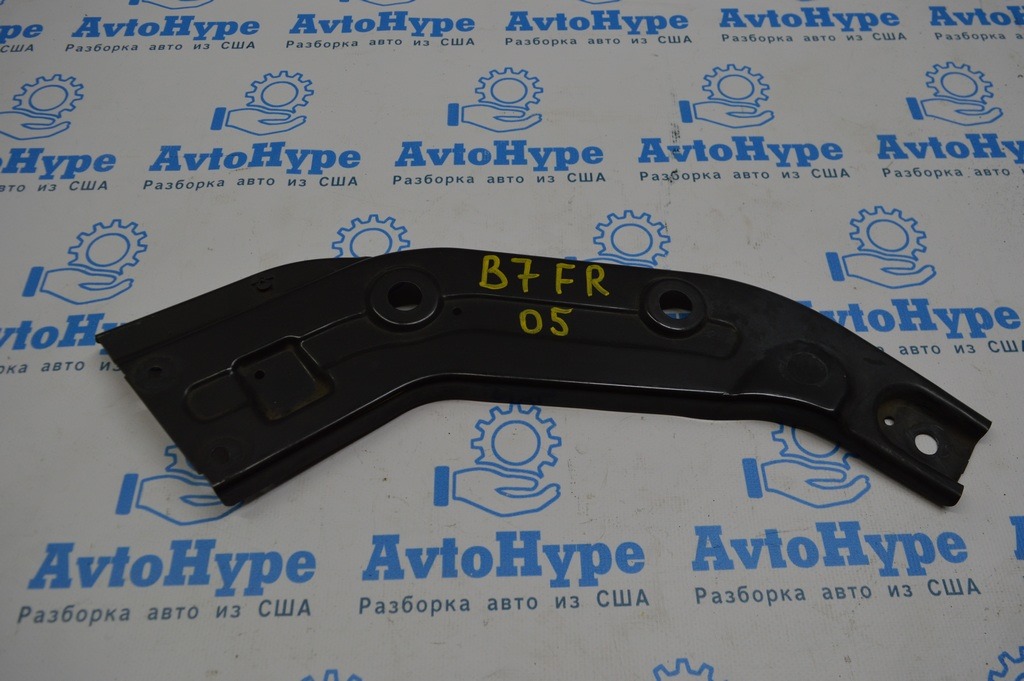 Планка телевизора ресничка правая VW Passat b7 USA