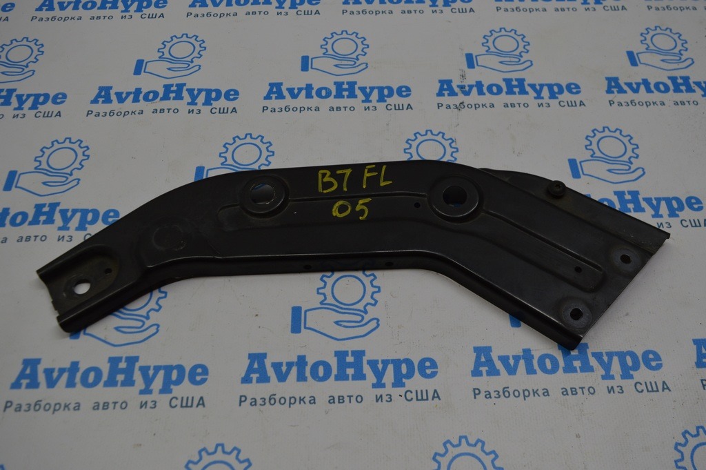 Планка телевизора ресничка левая VW Passat b7 USA