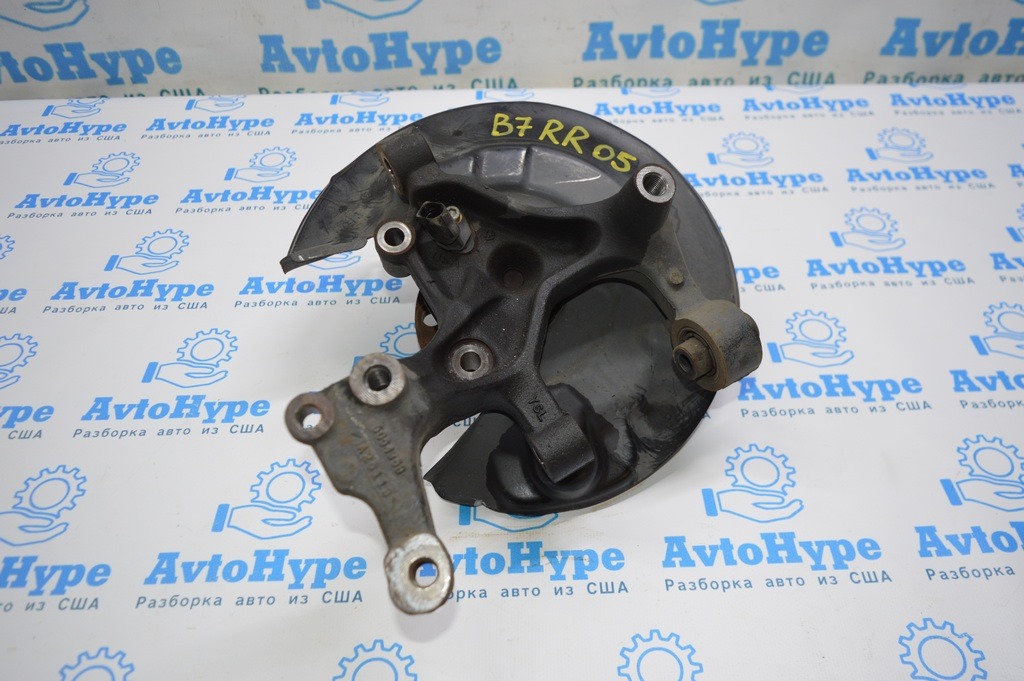 Цапфа со ступицей зад прав VW Passat b7 USA (05)