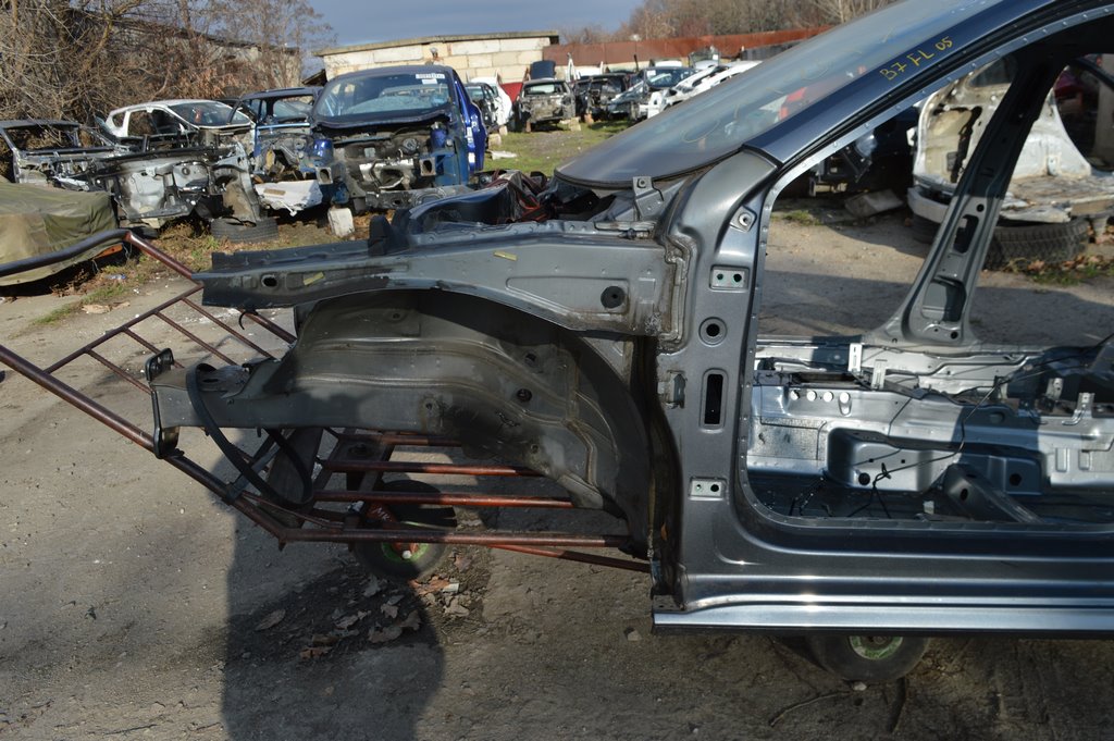 Четверть передняя левая VW Passat b7 USA (05) графит