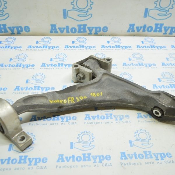 Рычаг нижний передний правый Volvo S90 16- (01) 32298148 с сайл. 31451032