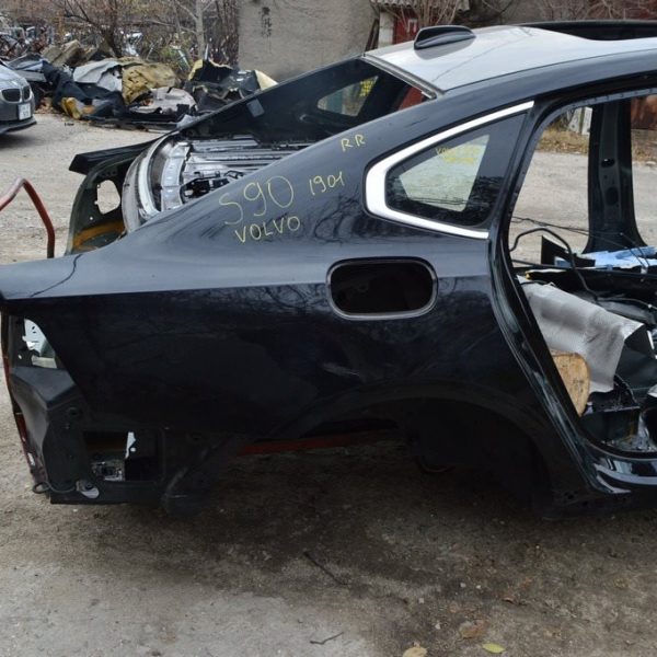 Корыто багажника Volvo S90 16- (01) черный цвет