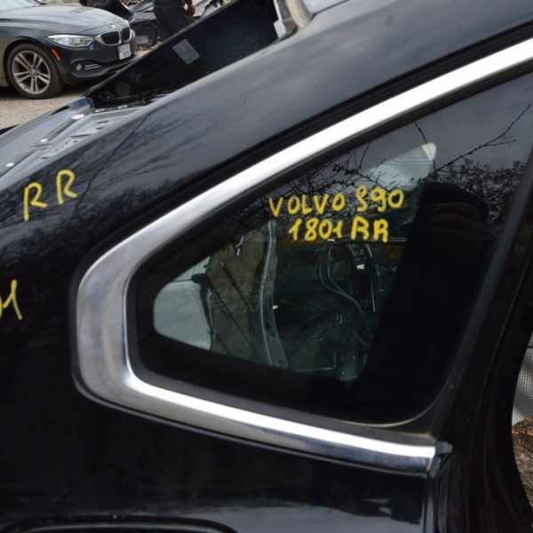 Форточка (глухое стекло) задняя правая Volvo S90 16-