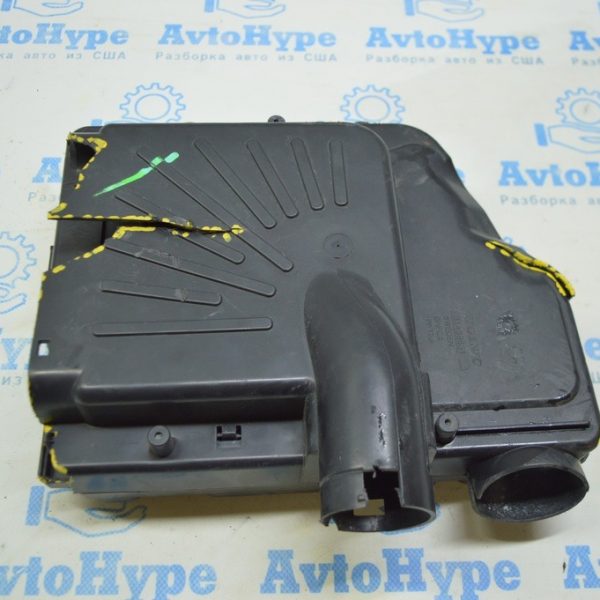 Резонатор воздушный в сборе Volvo S90 16- (01) трещины 31439650