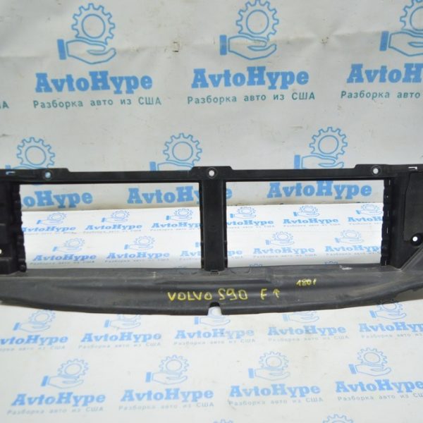 Воздуховод жалюзи верхний Volvo S90 16- 1131186 , 31383990 , 31455835 .