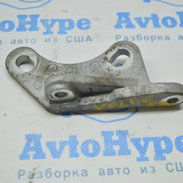 Кронштейн переднего редуктора раздатки Volvo S90 16-