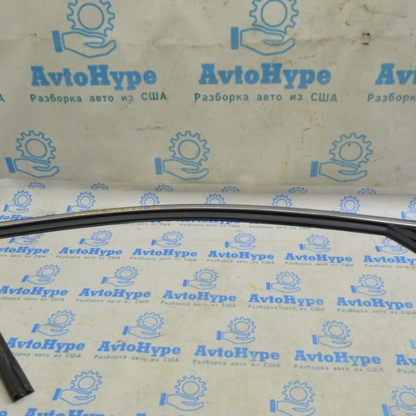 Молдинг двери верхний перед прав Volvo S90 16-