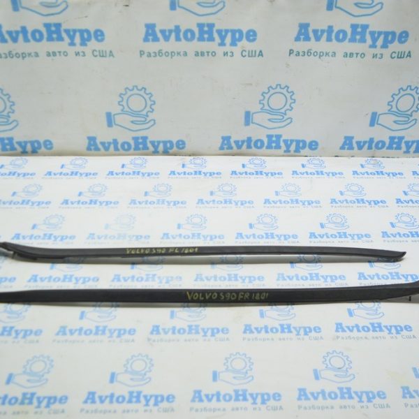 Молдинг лобового стекла левый Volvo S90 16-