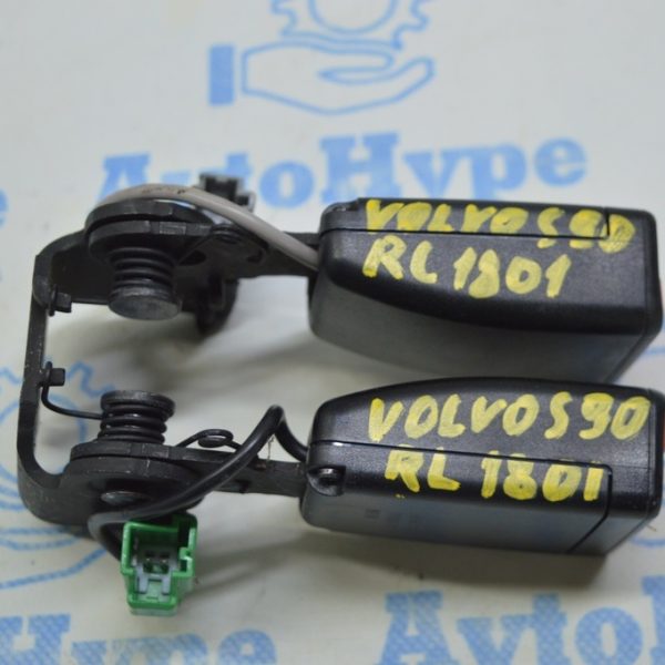 Замок ремня безопасности задний центральный Volvo S90 16-