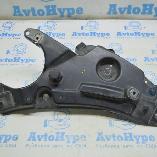 Кронштейн переднего левого крыла Volvo S90 16-