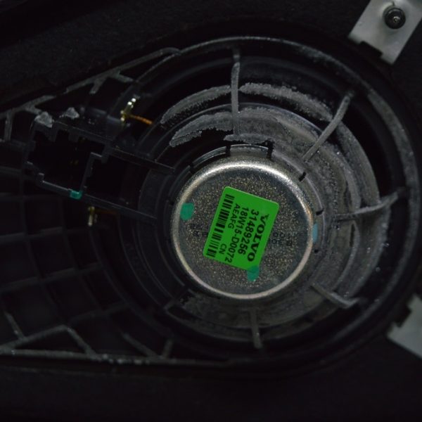 Динамик полки багажника правый Volvo S90 16- Harman Kardon (01) 31489256