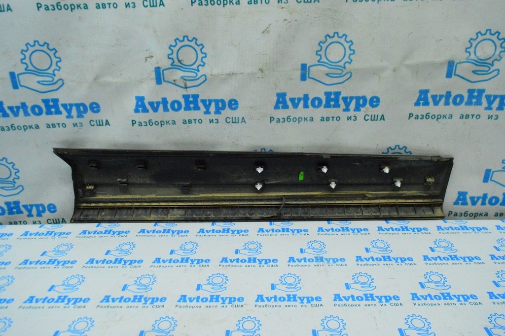 Накладка двери нижняя перед лев VW Tiguan 09-17 хром