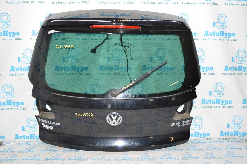 Стекло заднее (двери багажника) VW Tiguan 09-17 (08)