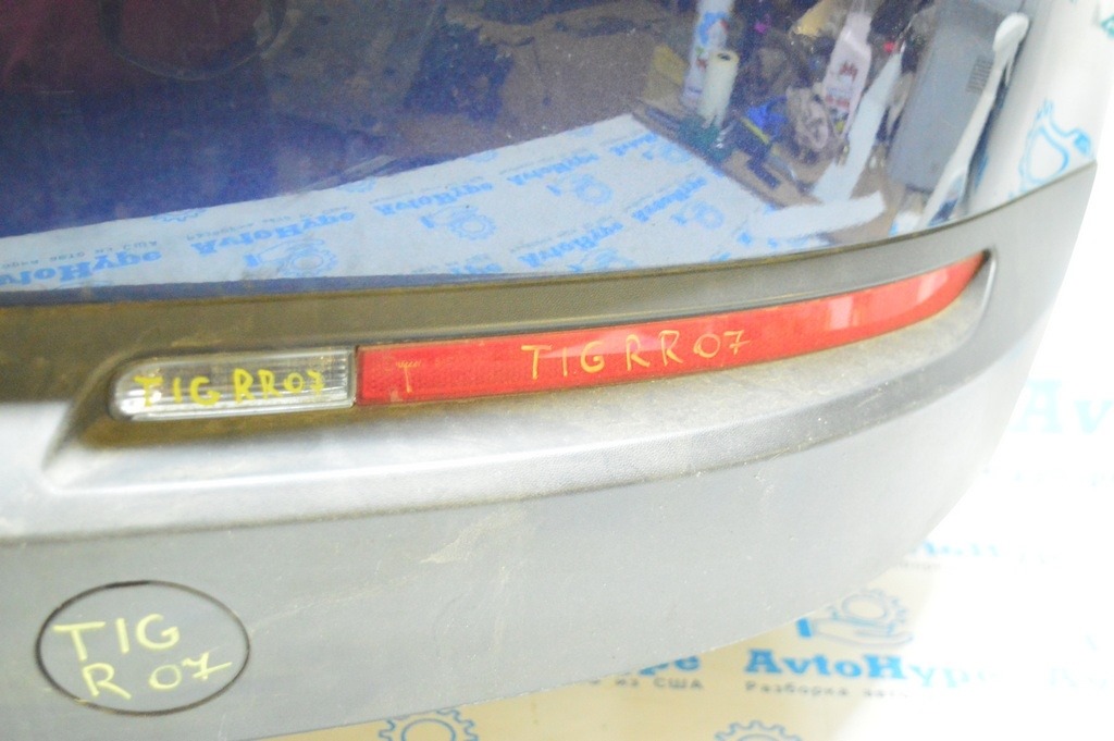 Отражатель заднего бампера прав VW Tiguan 09-17