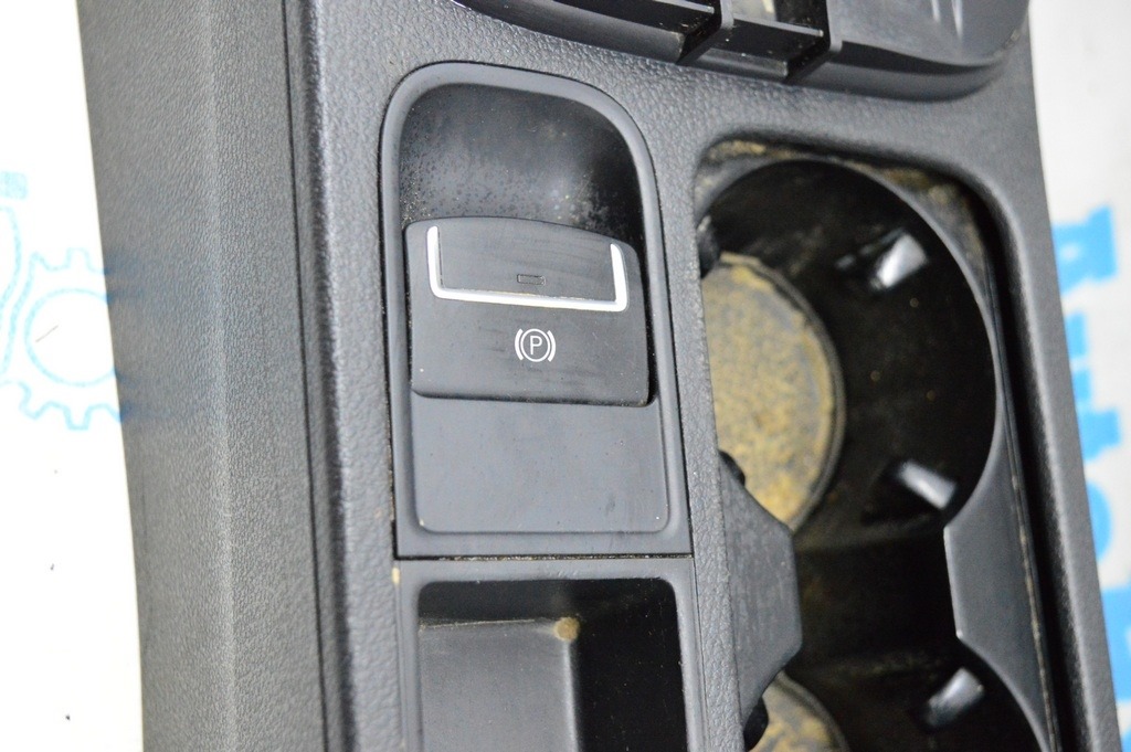 Кнопка Parking VW Tiguan 09-17