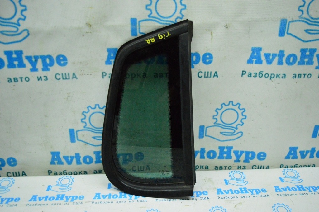 Форточка (глухое стекло) задняя правая VW Tiguan 09-17 мат