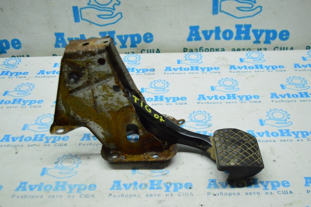 Педаль тормоза VW Tiguan 09-17