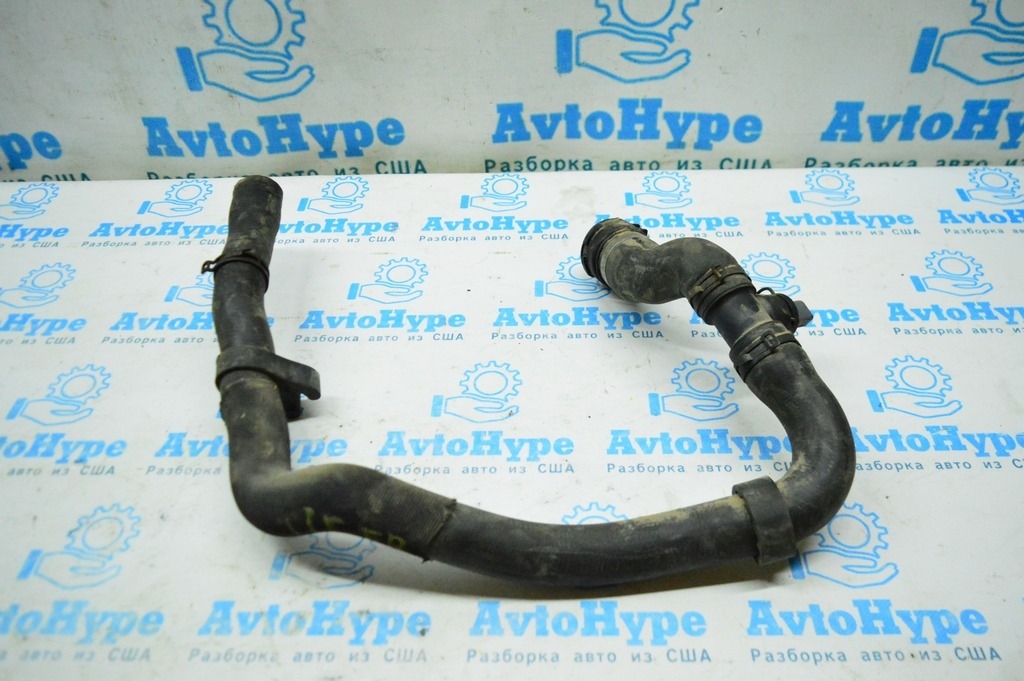 Патрубок охлаждения нижний VW Tiguan 09-17