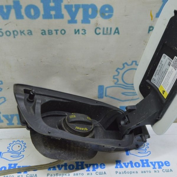 Крышка заливной горловины бензобака VW Touareg 18- 3.0d