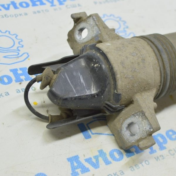 Опора амортизатора зад лев VW Touareg 18- (01)