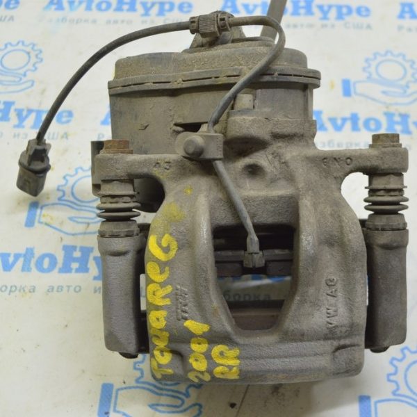 Датчик износа колодок зад прав VW Touareg 18- (01)