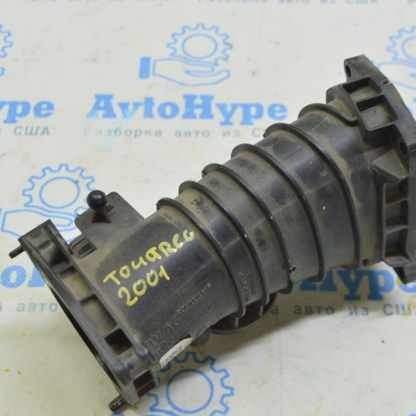 Воздуховод VW Touareg 18- 3.0d на дроссельную заслонку, с датчиком 0281006564