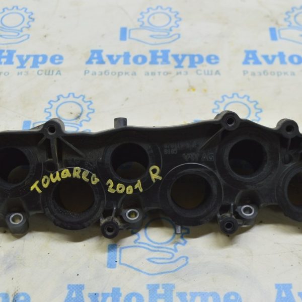 Коллектор впускной нижняя часть правый VW Touareg 18- 3.0d