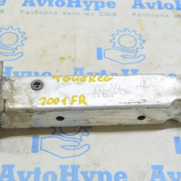Клык усилителя переднего бампера правый VW Touareg 18-