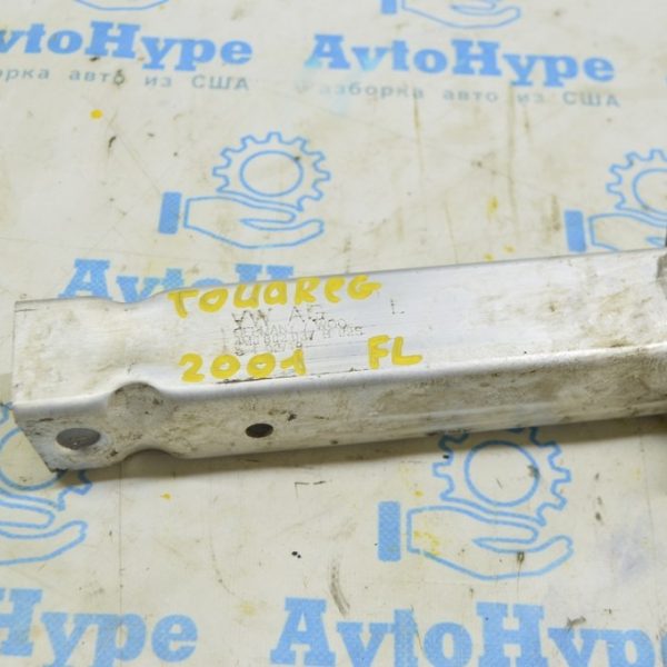 Клык усилителя переднего бампера левый VW Touareg 18-