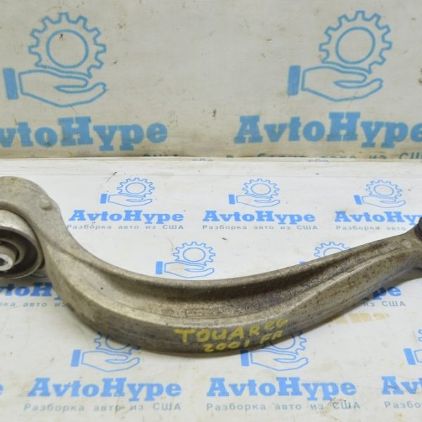 Рычаг нижний перед прав задний VW Touareg 18- (01)