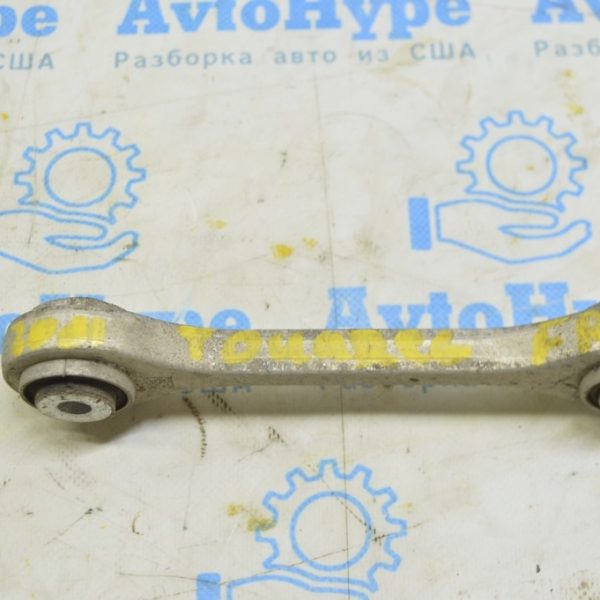 Тяга стабилизатора перед прав VW Touareg 18- (01)