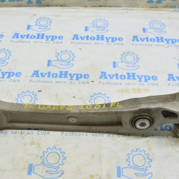 Рычаг нижний перед лев передний VW Touareg 18- (01)