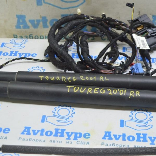 Натяжитель обводного ремня VW Touareg 18- 3.0d