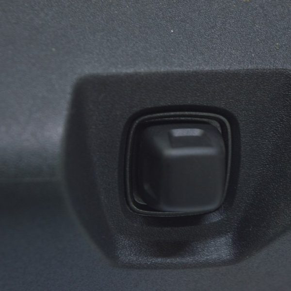 Кнопка регулировки рулевой колонки VW Touareg 18-