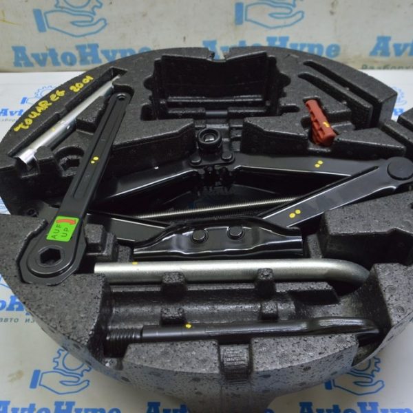 Пенопласт под инструмент в сборе с инструментом VW Touareg 18- круглый