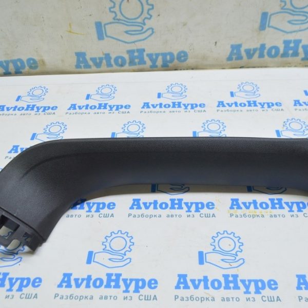 Обшивка двери багажника лев VW Touareg 18- черн