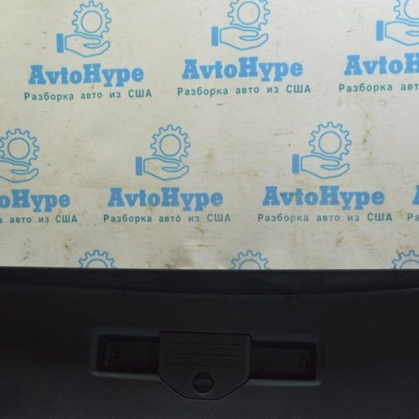 Шторка багажника на обшивке VW Touareg 18- черн