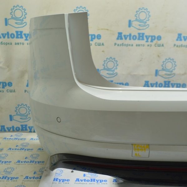 Заглушка буксир крюка заднего бампера левая VW Touareg 18-