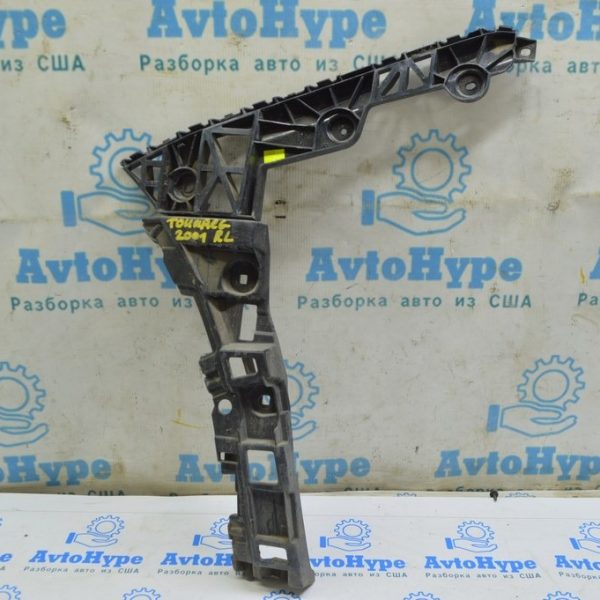 Крепление заднего бампер верх левое VW Touareg 18-