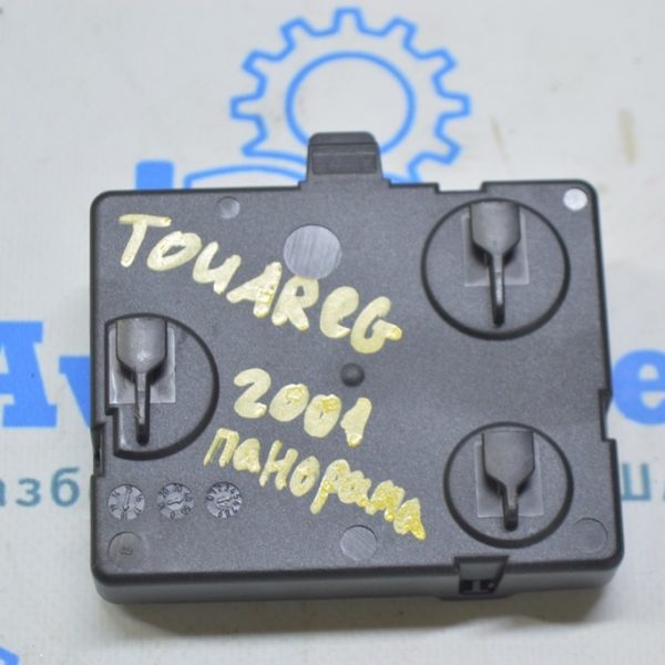 SUN ROOF Control Module VW Touareg 18- (01)